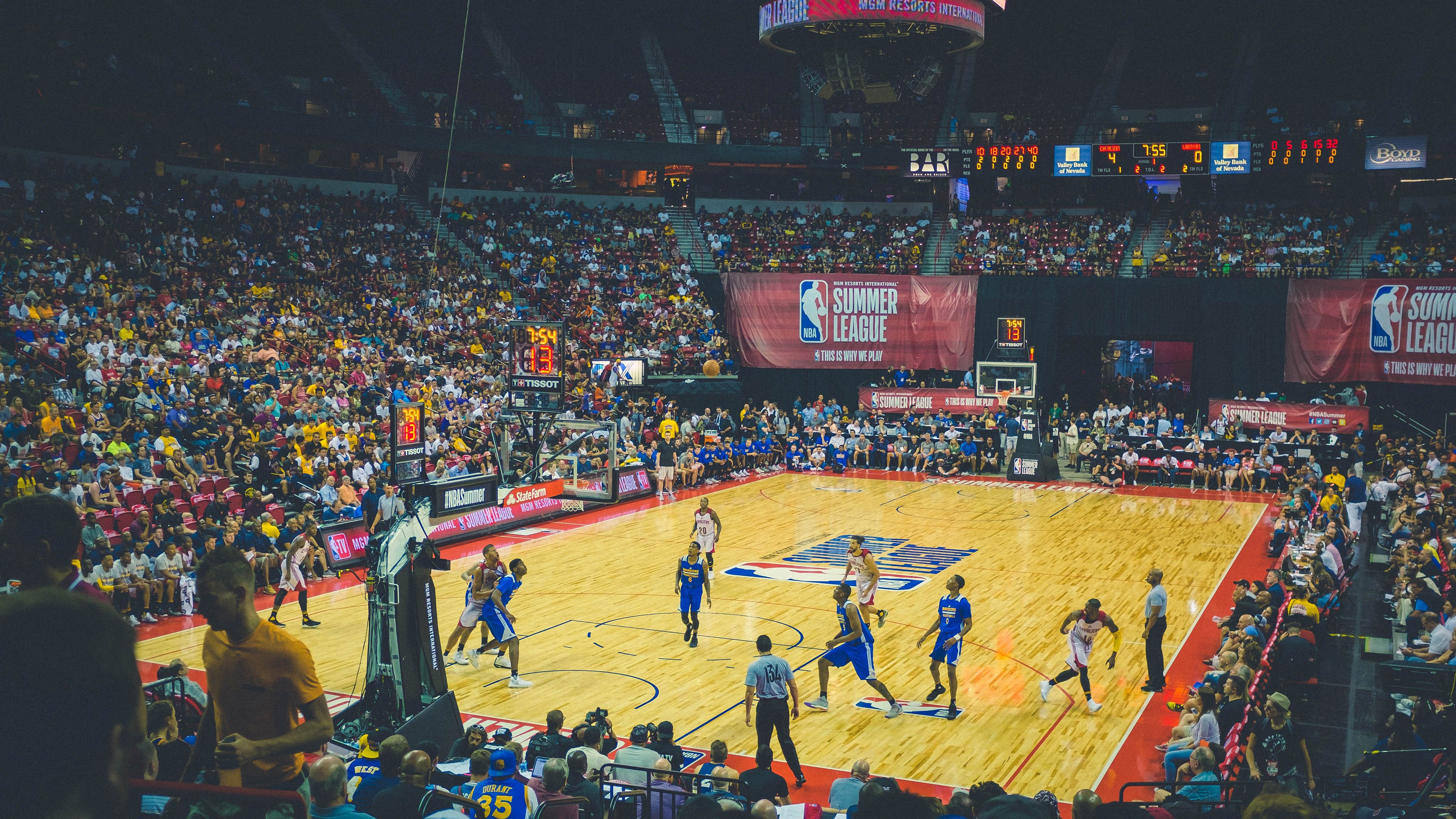 保级区变动激烈：每天上演“生死战”，保级区什么意思