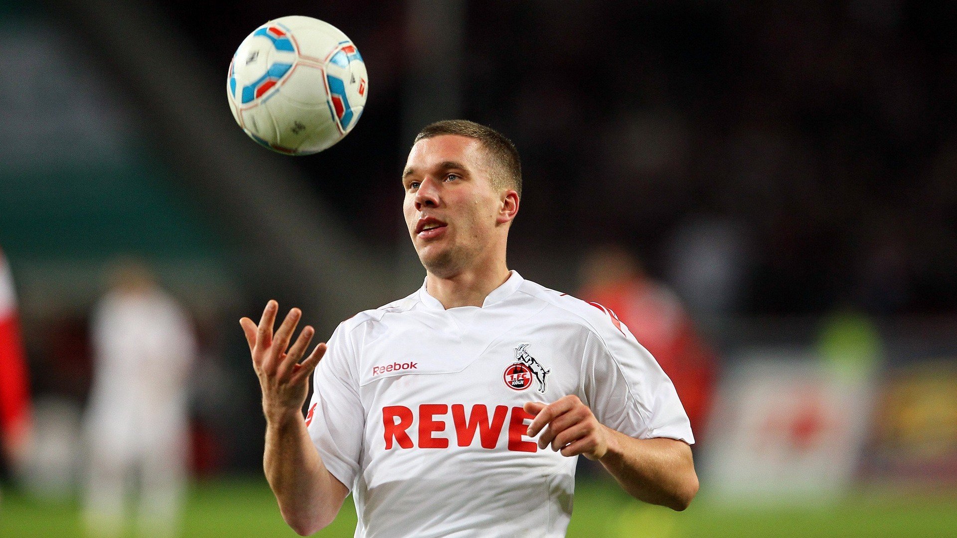 成功的背后：团队协作和战术执行的秘密，成功是团队协作结果